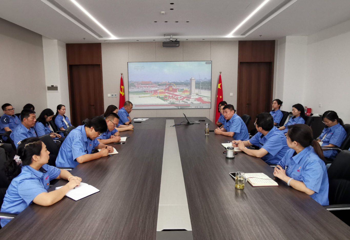 致敬強(qiáng)國(guó)榮光 凝聚奮進(jìn)力量